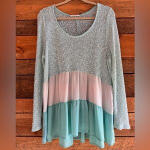 Cream & Turquoise Boutique Tunic Top Size L EUC
